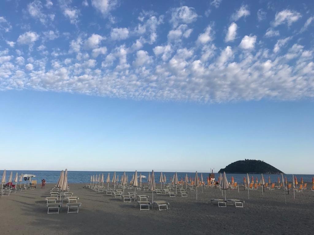 Dea Apartments Albenga Dış mekan fotoğraf